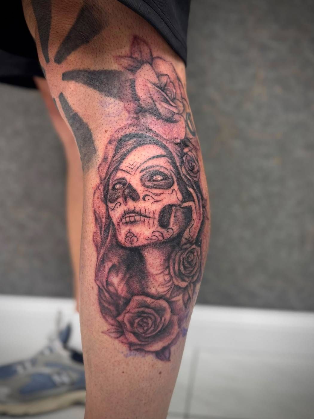 La Catrina mit Rosen, Wade – Lion Ink 37, Einbeck